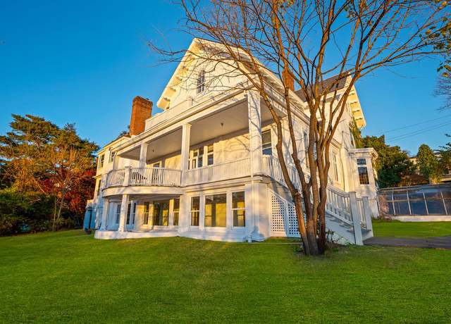 Property at 5247 Independence Ave, New York City, NY 10471, 9 beds, 6.5 baths