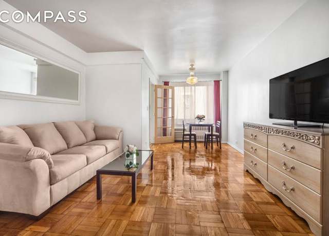 Property at 225 E 46th St Unit 4K, New York City, NY 10017, 1 bath