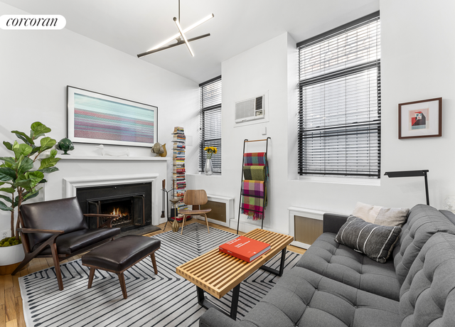 Property at 322 W 22nd St #2, New York City, NY 10011, 2 beds, 1 bath