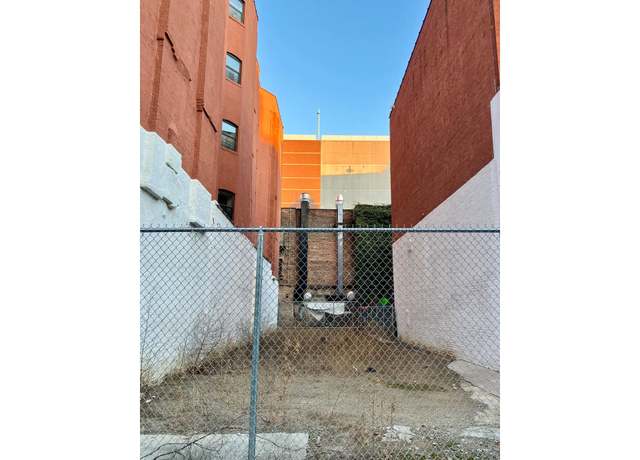 Property at 316 Pleasant Ave, New York City, NY 10035, 13 beds, 13.5 baths