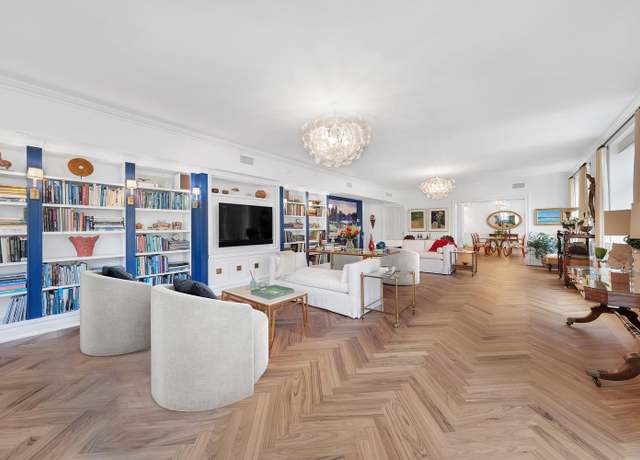 Property at 535 W End Ave Unit 8A, New York City, NY 10024, 5 beds, 5.5 baths