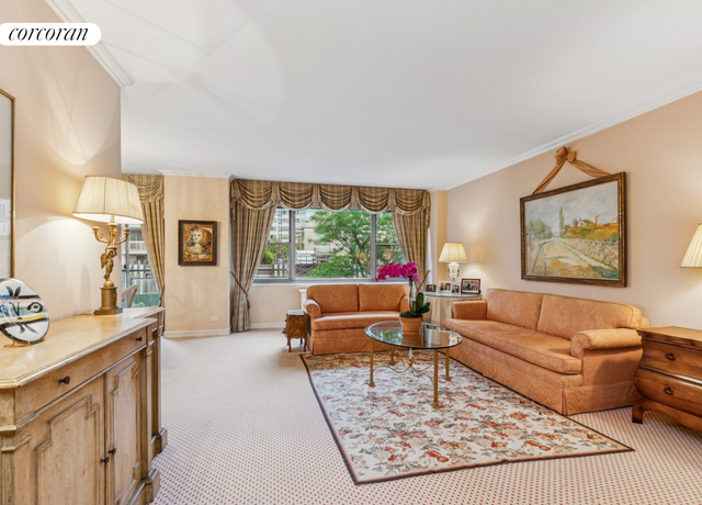 Property at 150 E 69th St Unit 3R, New York City, NY 10021, 1 bed, 1.5 baths
