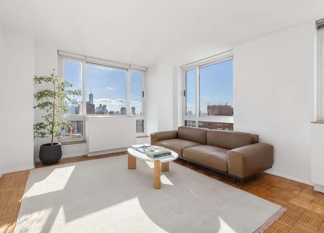 Property at 1 Irving Pl Unit V27D, New York City, NY 10003, 2 beds, 2 baths