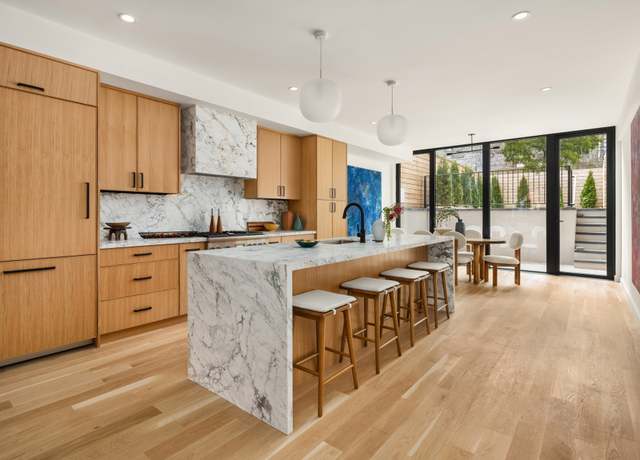 Property at 126 Washington Ave, Brooklyn, NY 11205, 4 beds, 4.5 baths