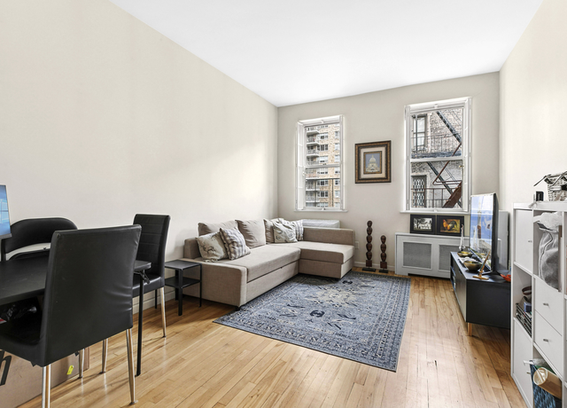 Property at 415 E 80th St Unit 4L, New York City, NY 10075, 1 bed, 1 bath
