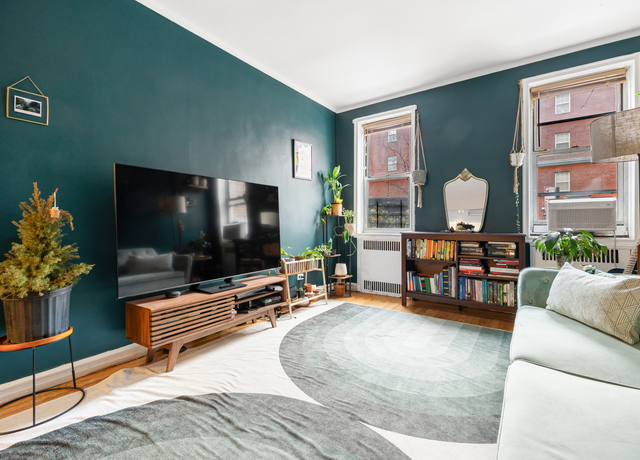 Property at 63-109 Saunders St Unit A3, New York City, NY 11370, 1 bed, 1 bath