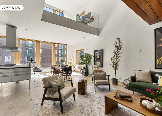 Property at 156 Reade St, New York City, NY 10013, 5 beds, 4.5 baths