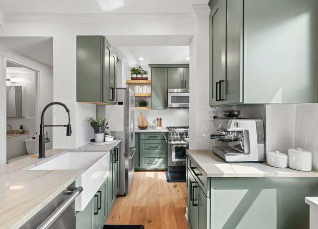 Property at 233 E 69th St Unit 11-B, New York City, NY 10021, 2 beds, 2 baths
