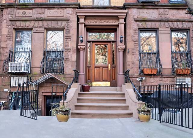 Property at 112 1st Pl, Brooklyn, NY 11231, 17 beds, 9 baths