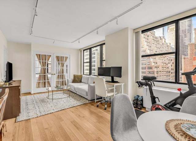 Property at 301 E 45th St Unit 10E, New York City, NY 10017, 2 beds, 1 bath