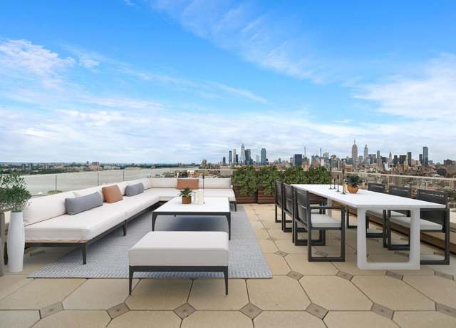 Property at 110 Charlton St Ph 30C, New York City, NY 10014, 2 beds, 2.5 baths