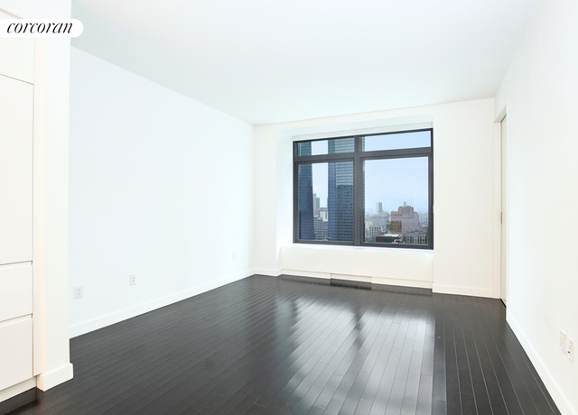 Property at 123 Washington St Unit 35E, New York City, NY 10006, 1 bed, 1 bath