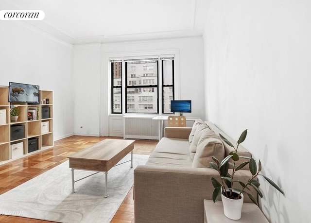 Property at 140 W 69th St Unit 103B, New York City, NY 10023, 1 bath