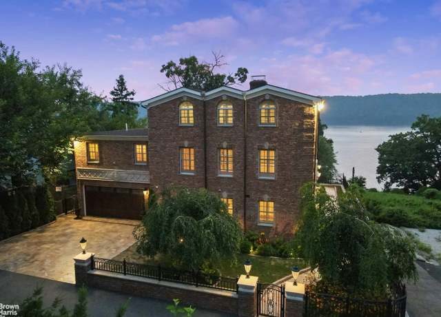 Property at 3061 Scenic Pl, New York City, NY 10463, 5 beds, 4 baths
