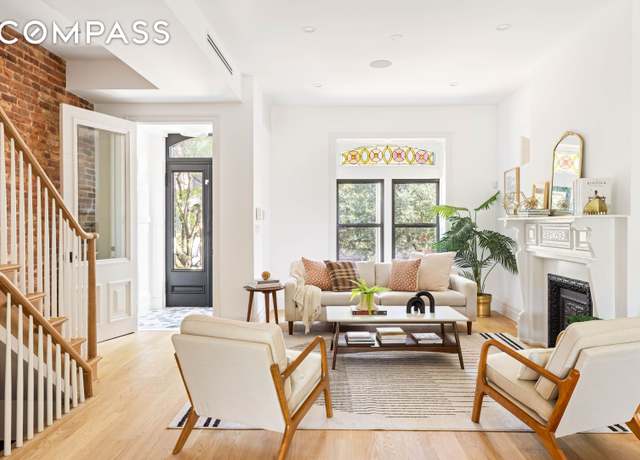 Property at 758 Halsey St, Brooklyn, NY 11233, 5 beds, 4 baths