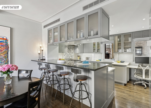 Property at 10 W 86th St Unit 6A, New York City, NY 10024, 3 beds, 2 baths