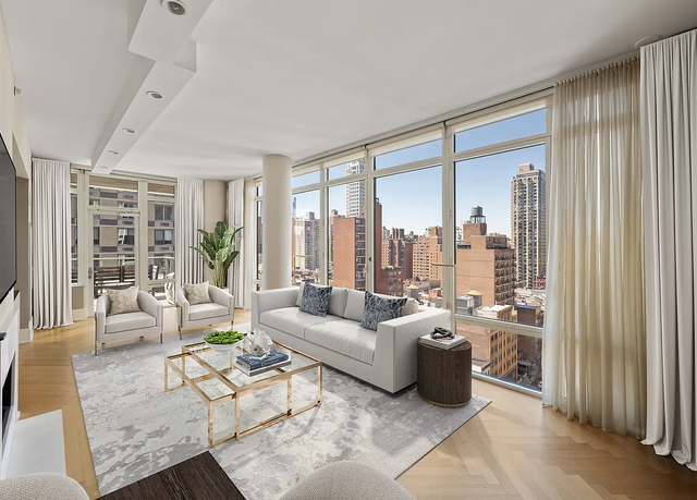 Property at 305 E 85th St Unit 17B, New York City, NY 10028, 4 beds, 4.5 baths