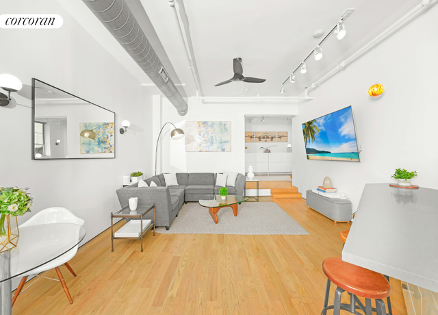Property at 176 Johnson St Unit 2E, Brooklyn, NY 11201, 2 beds, 2 baths
