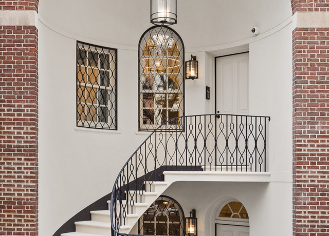 Property at 120 E 78th St, New York City, NY 10075, 9 beds, 10.5 baths