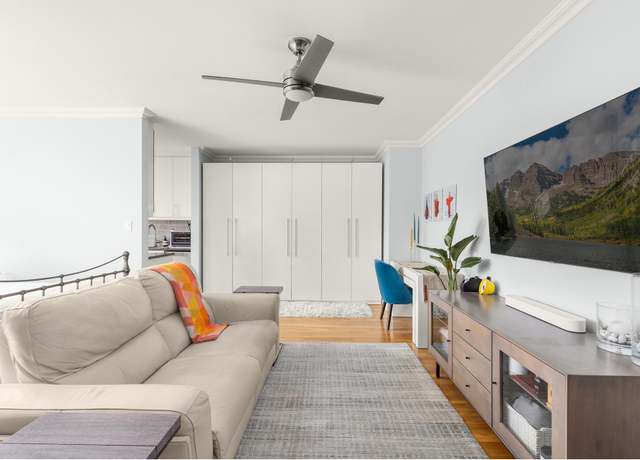 Property at 100 W 12th St Unit 6T, New York City, NY 10011, 1 bath