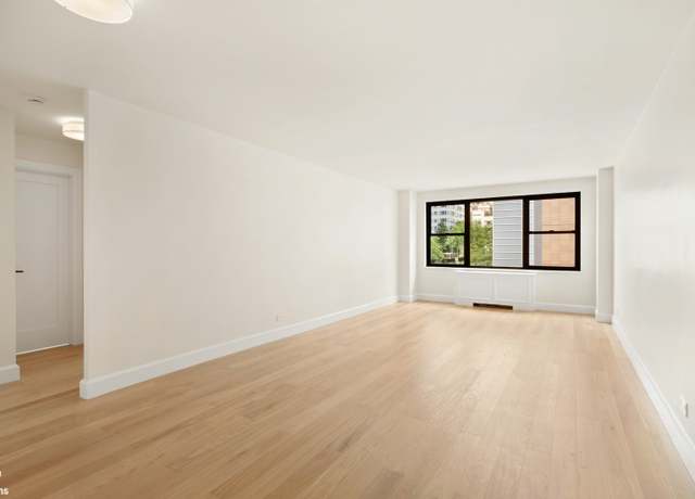 Property at 301 E 69th St Unit 4G, New York City, NY 10021, 2 beds, 1 bath