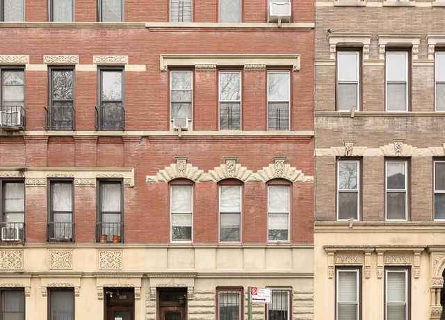 Property at 523 W 141st St, New York City, NY 10031, 8 beds, 4.5 baths