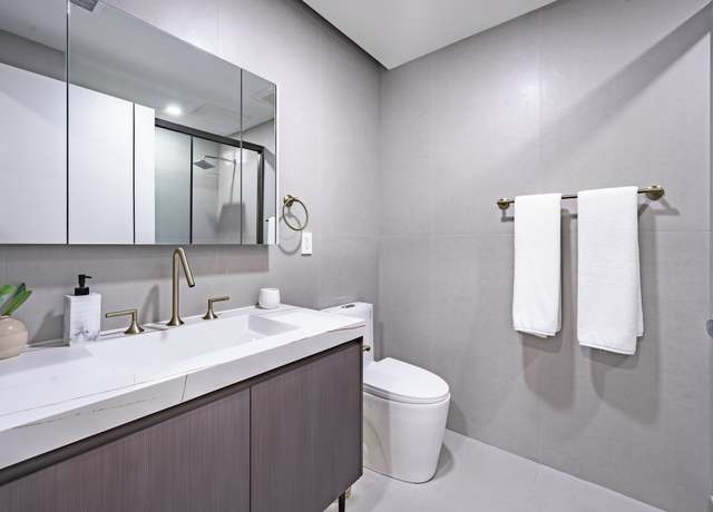 Property at 11-52 44th Dr Unit 4-C, New York City, NY 11101, 1 bed, 1 bath