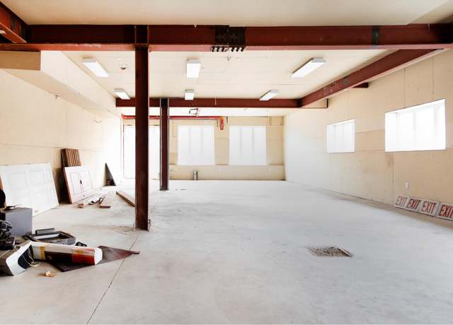 Property at 6 Arc Pl Unit C1, New York City, NY 10306, 2 baths