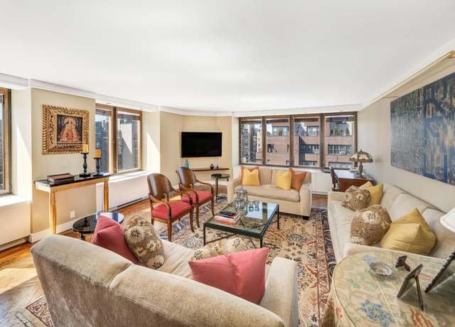Property at 45 E 80th St Unit 17B, New York City, NY 10075, 2 beds, 2 baths