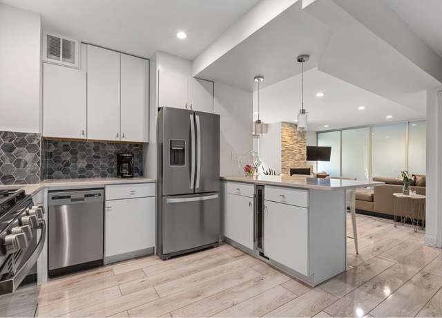 Property at 248 E 31st St Unit 2C, New York City, NY 10016, 1 bed, 1.5 baths