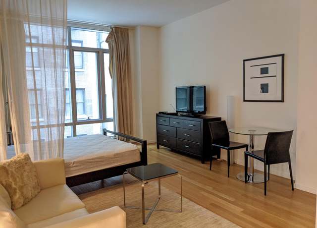 Property at 18 W 48th St Unit 5E, New York City, NY 10036, 1 bath