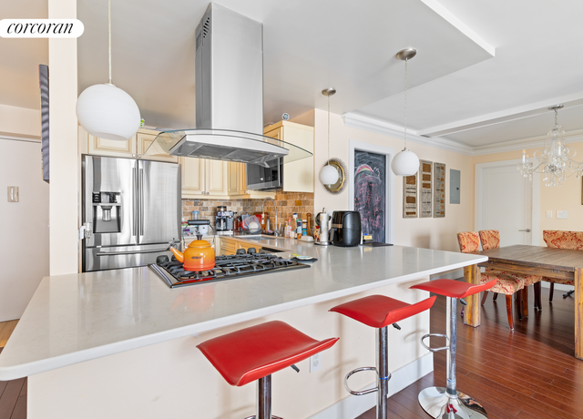 Property at 300 Rector Pl Unit 8LM, New York City, NY 10280, 3 beds, 2 baths