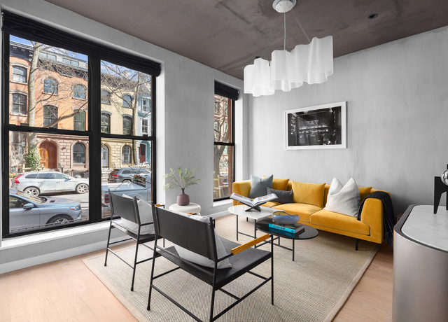 Property at 60 S Elliott Pl, Brooklyn, NY 11217, 6 beds, 4.5 baths