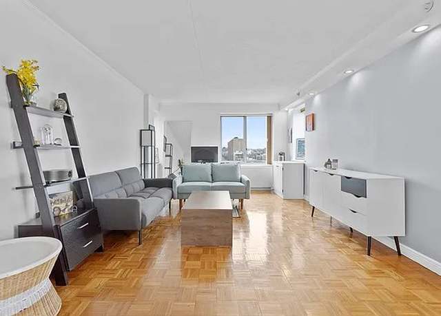 Property at 300 W 135th St Unit 9f, New York City, NY 10030, 2 beds, 2 baths