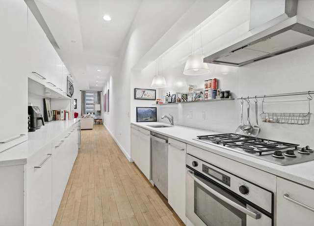 Property at 15 Broad St #1224, New York City, NY 10005, 1 bath