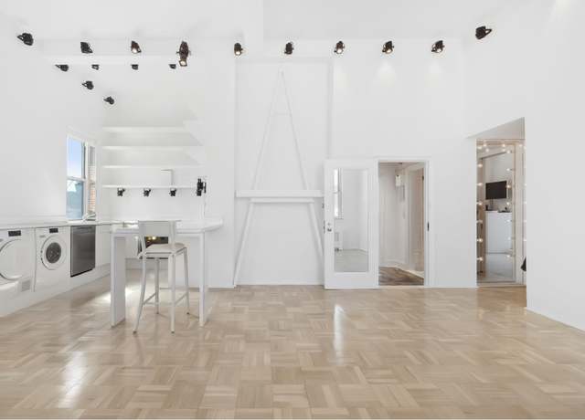 Property at 400 E 52nd St Unit PHT, New York City, NY 10022, 1 bed, 1 bath
