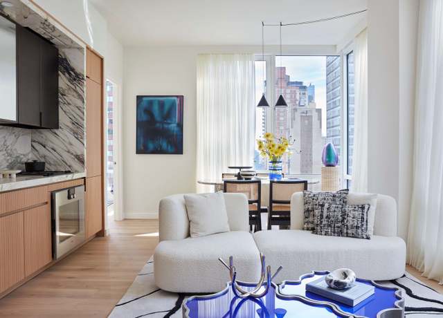 Property at 135 E 47th St Unit 27C, New York City, NY 10017, 2 beds, 2 baths