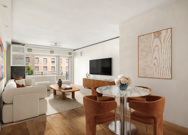Property at 118 E 60th St Unit 7B, New York City, NY 10022, 1 bed, 1 bath