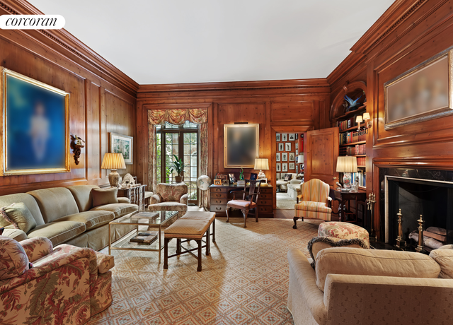 Property at 8 E 81st St, New York City, NY 10028, 8 beds, 6.5 baths