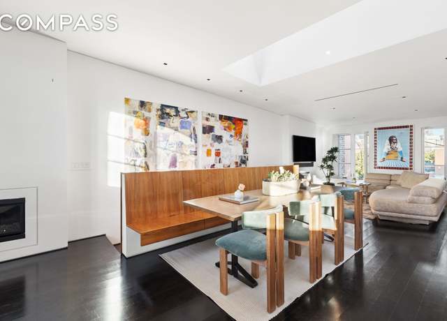 Property at 369 Bleecker St, New York City, NY 10014, 2 beds, 2.5 baths