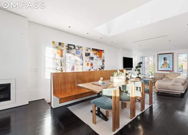 Property at 369 Bleecker St, New York, NY 10014, 2 beds, 2.5 baths