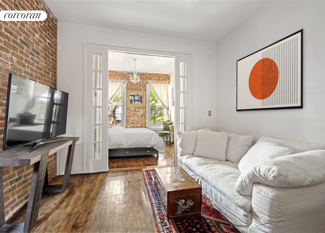 Property at 77 Perry St Unit 4C, New York City, NY 10014, 1 bed, 1 bath