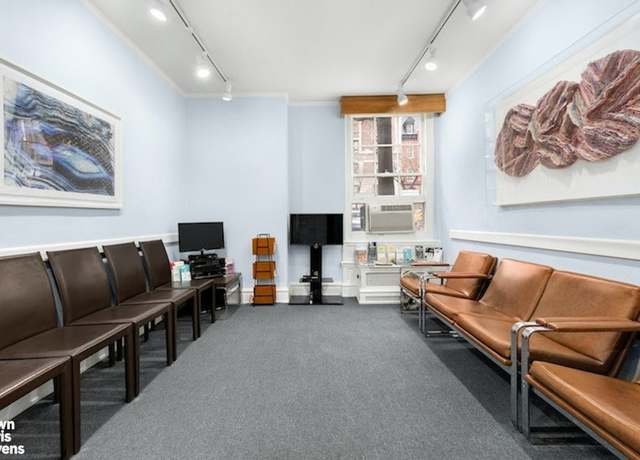 Property at 885 Park Ave Unit 1A, New York City, NY 10075, 2.5 baths