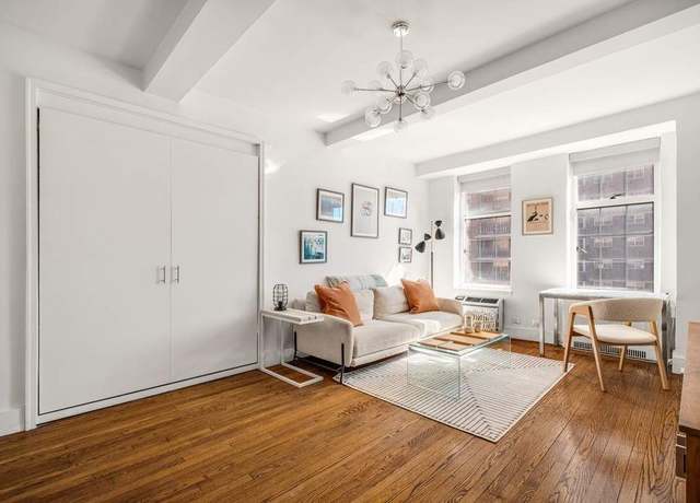 Property at 405 W 23rd St Unit 7D, New York City, NY 10011, 1 bath