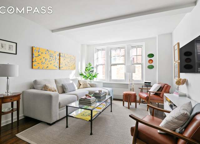 Property at 302 W 12th St Unit 5H, New York City, NY 10014, 1 bed, 1 bath