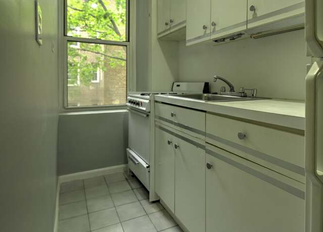 Property at 111-35 75th Ave #54, New York City, NY 11375, 1 bath