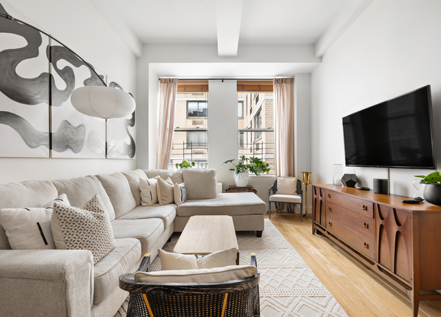Property at 49 E 21st St Unit 11D, New York City, NY 10010, 2 beds, 2 baths