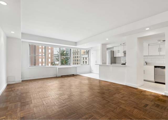 Property at 136 E 56th St Unit 12C, New York City, NY 10022, 1 bed, 1 bath