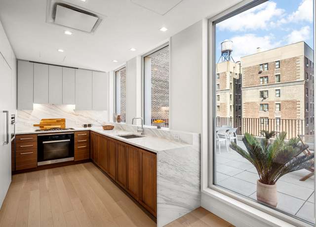 Property at 212 W 93rd St Unit 7A, New York City, NY 10025, 3 beds, 2.5 baths