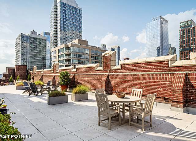 Property at 448 W 37th St Unit 6D, New York City, NY 10018, 1 bath
